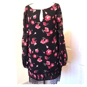 White House Black Market tunic